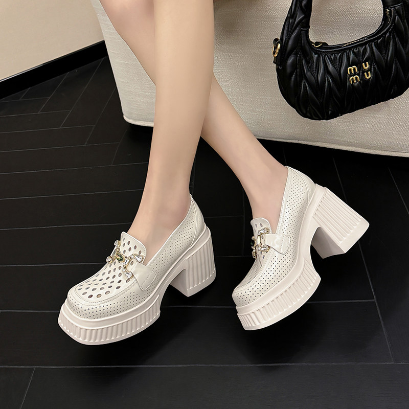 小个子厚底增高10cm大码小皮鞋女一脚蹬乐福鞋2024新款镂空单鞋子