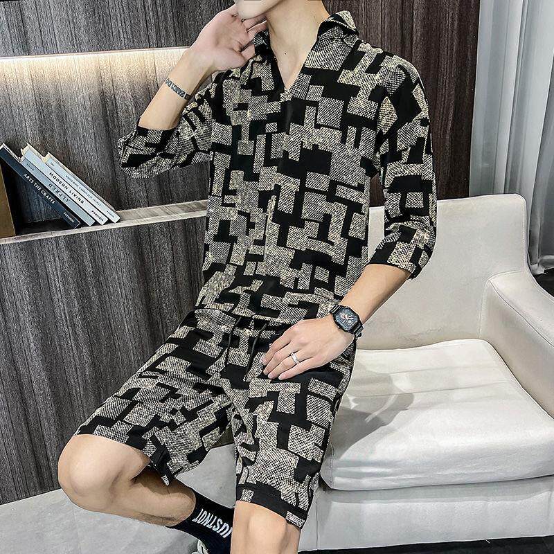 夏季薄款冰丝短袖T恤套装男士ins潮牌帅气休闲运动搭配短裤两件套