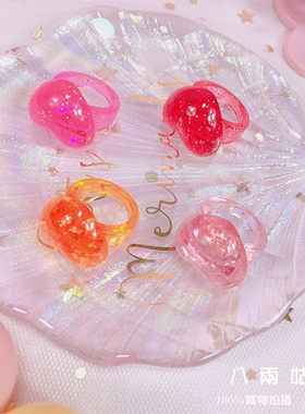 可爱软妹爱心戒指桃心饰品玩具