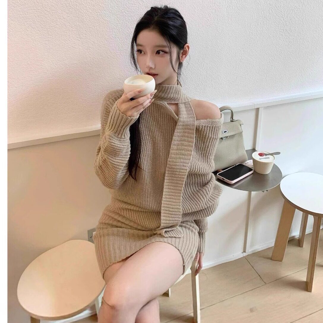 设计款 温柔千金韩女围巾领长袖露肩气质短裙针织连衣裙女秋季