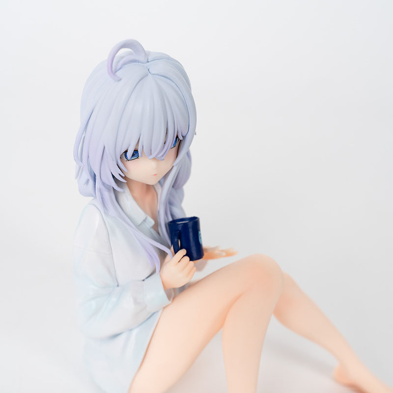 优质版魔女之旅手办坐姿