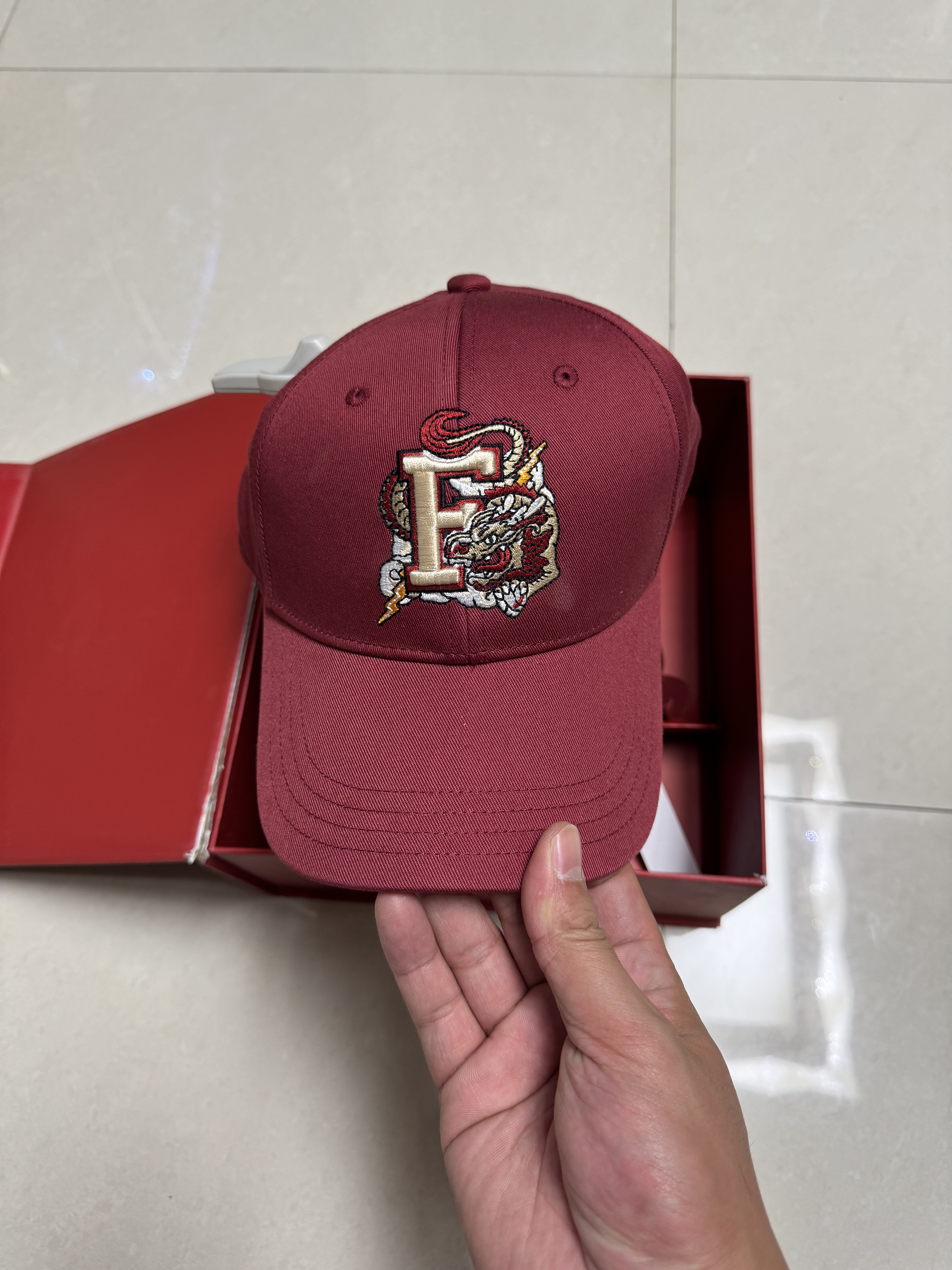 FILA FUSION斐乐潮牌情侣款2024春季新款 套装 男女刺棒球鸭舌帽