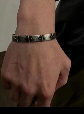 MA+风格个性复古做旧银十字造型开口手镯男女士小众暗黑先锋手环