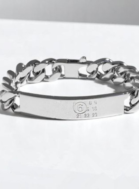 数字LOGO铭牌手链字母雕刻古巴链条百搭轻奢简约手环情侣