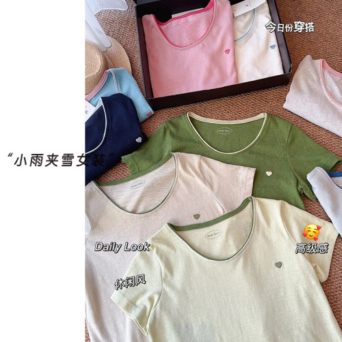 简约小刺绣显瘦女士短袖T恤