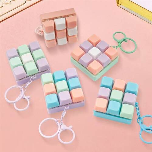 clicker keyboard fidget toy解压按键键盘捏捏乐减压钥匙扣玩具