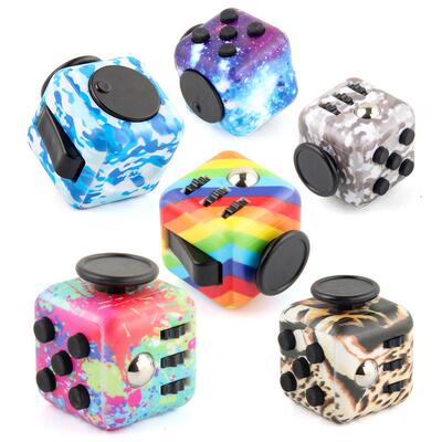 Finger Rubiks Cube Dice Stress fidget Relief Toy解压骰子玩具