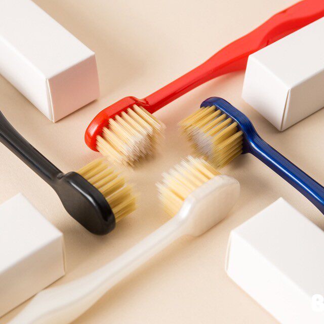 百诺恩成人全覆盖宽头柔软细毛手动清洁牙刷男女通用一盒四只包邮