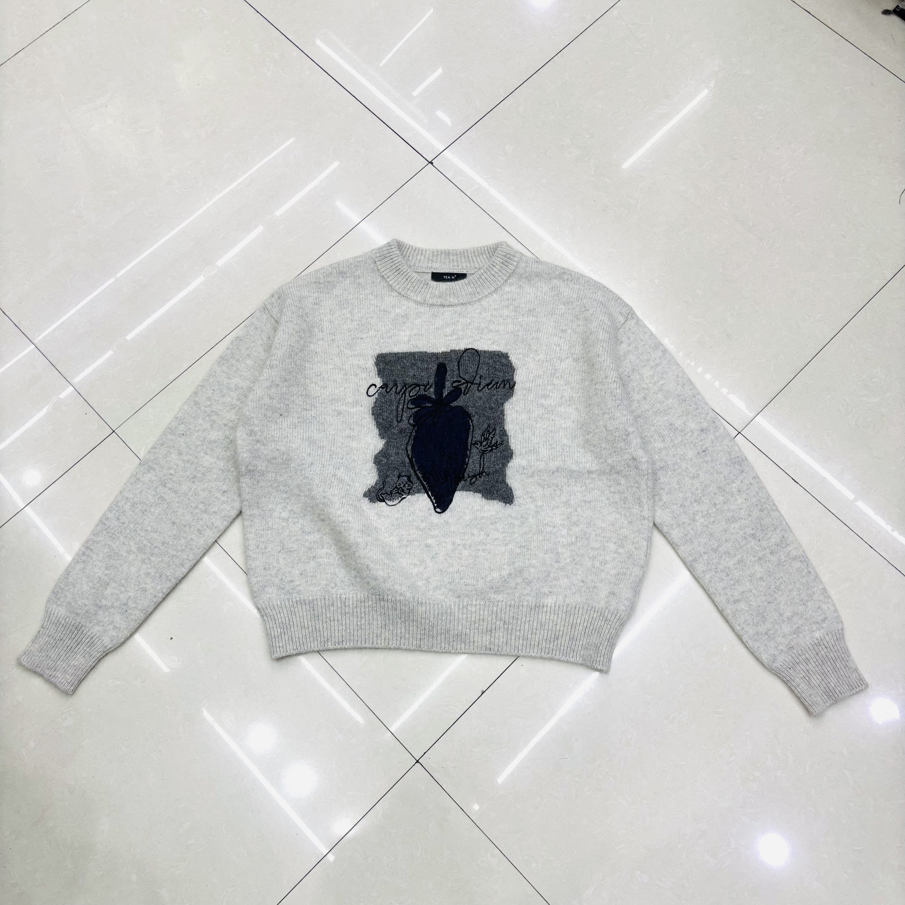 羊绒羊毛针织衫草莓新品套头毛衣宽松女86018