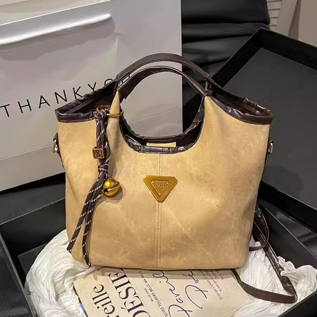 赫雅撞色水桶包大容量