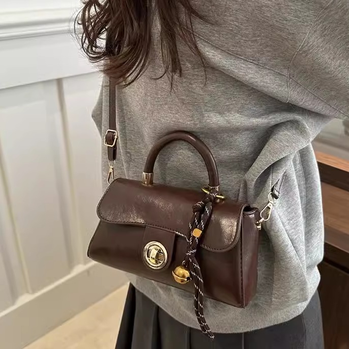 赫雅复古小方包高级感