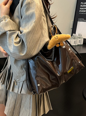 2025秋冬新款一包多用托特包女黑色链条大容量通勤双肩包单肩包