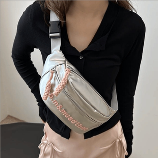 手机腰包 夏天百搭斜挎胸包时尚 今年流行小众银色包包女式 2024新款