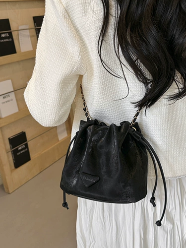 Небольшая небольшая сумка, сумка через плечо, весенняя сумка на одно плечо, цепь