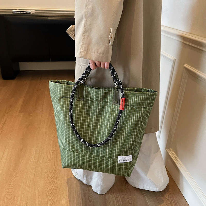 日系攀岩绳户外防水尼龙托特包大容量通勤包2026新款水桶包购物袋,箱包皮具/热销女包/男包,托特包,淘宝优惠券,粉丝福利购,淘宝优惠卷