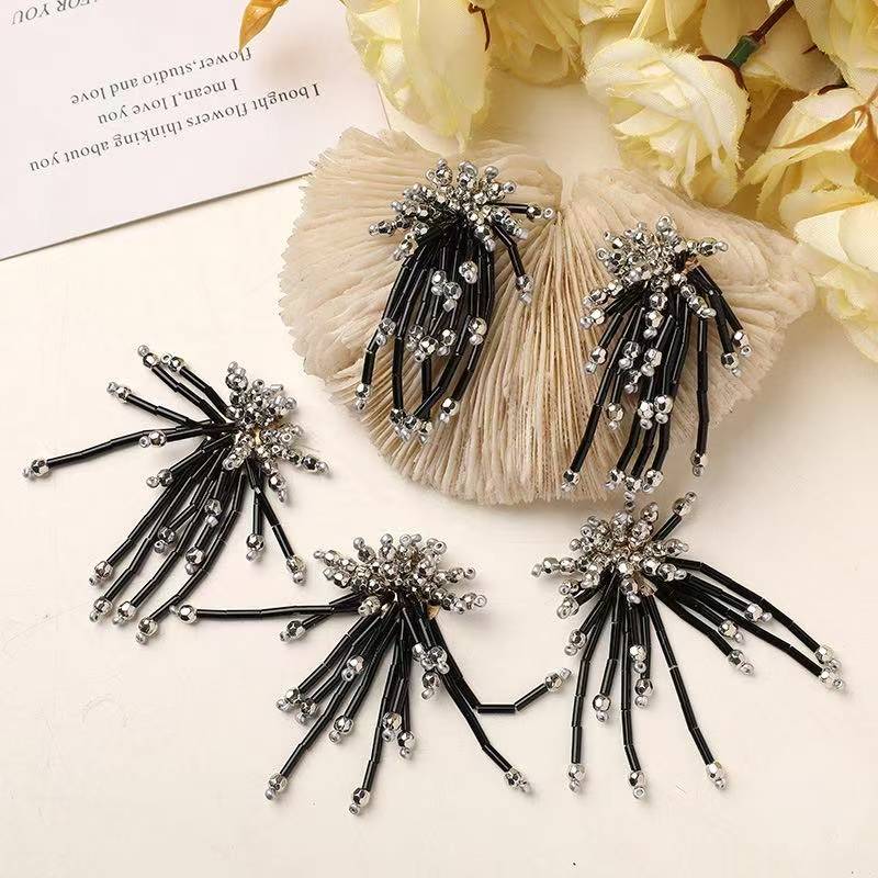 珠串花朵装饰流苏管珠黑色烟花朵diy耳饰衣服吊饰洞洞鞋鞋扣配饰