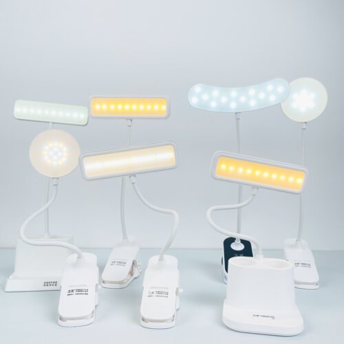 宝量三色无极调光充电LED护眼灯