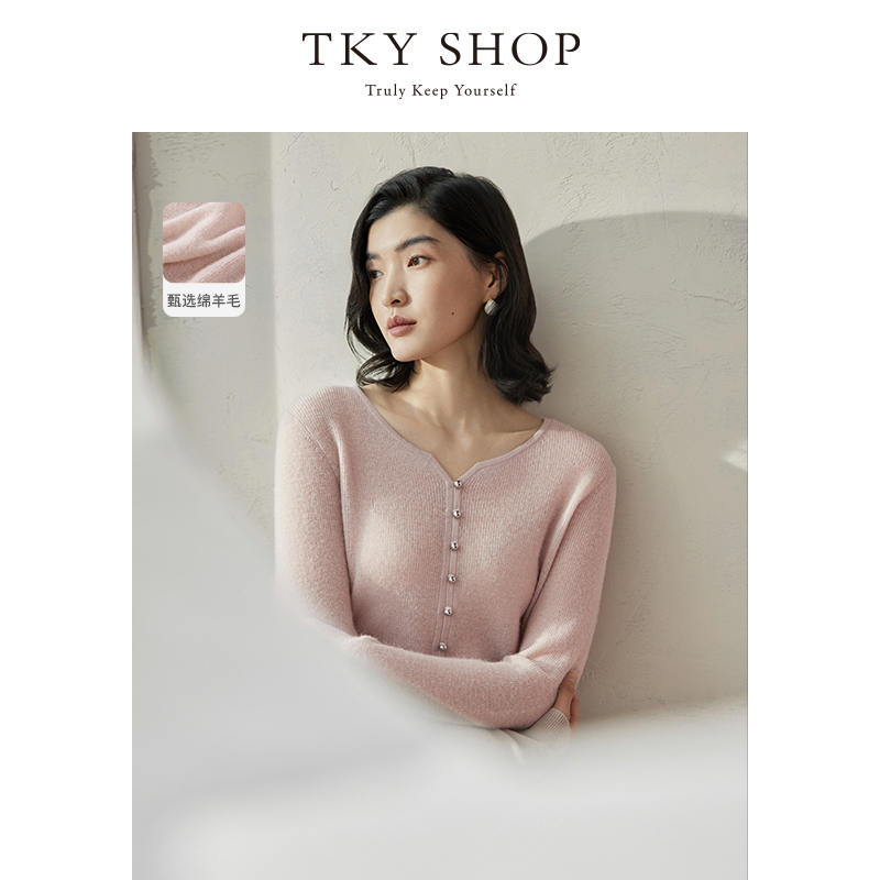 TKYSHOP圆领温柔风针织衫