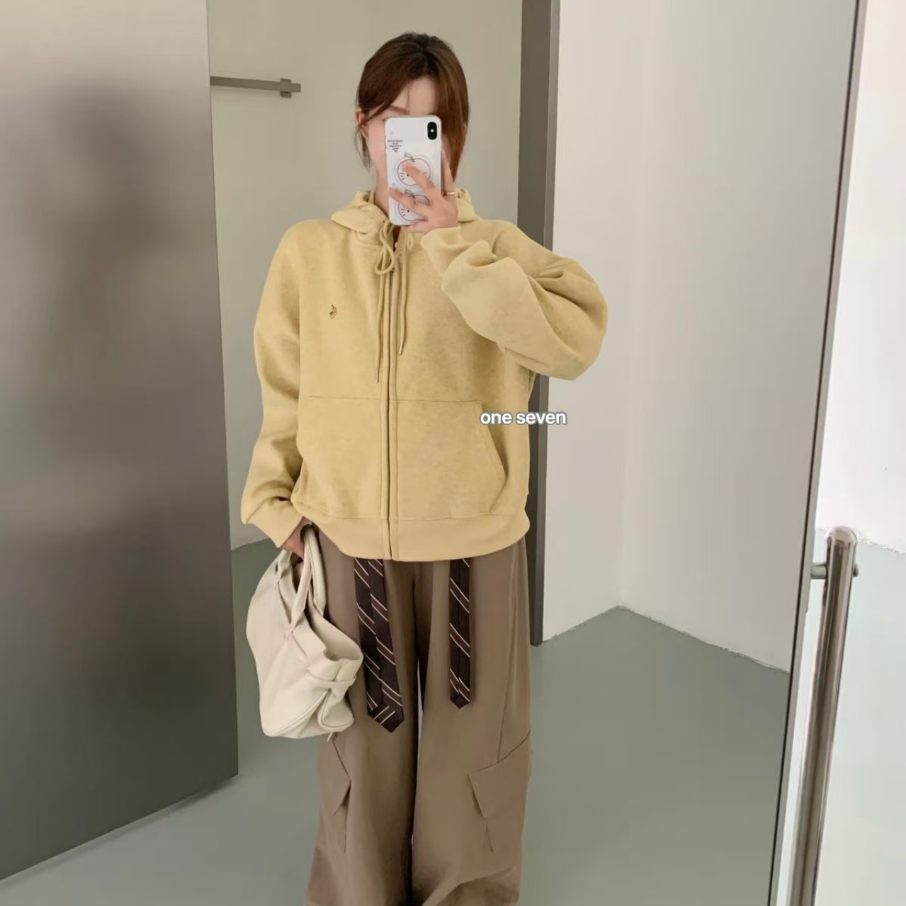 oneseven韩版宽松连帽卫衣