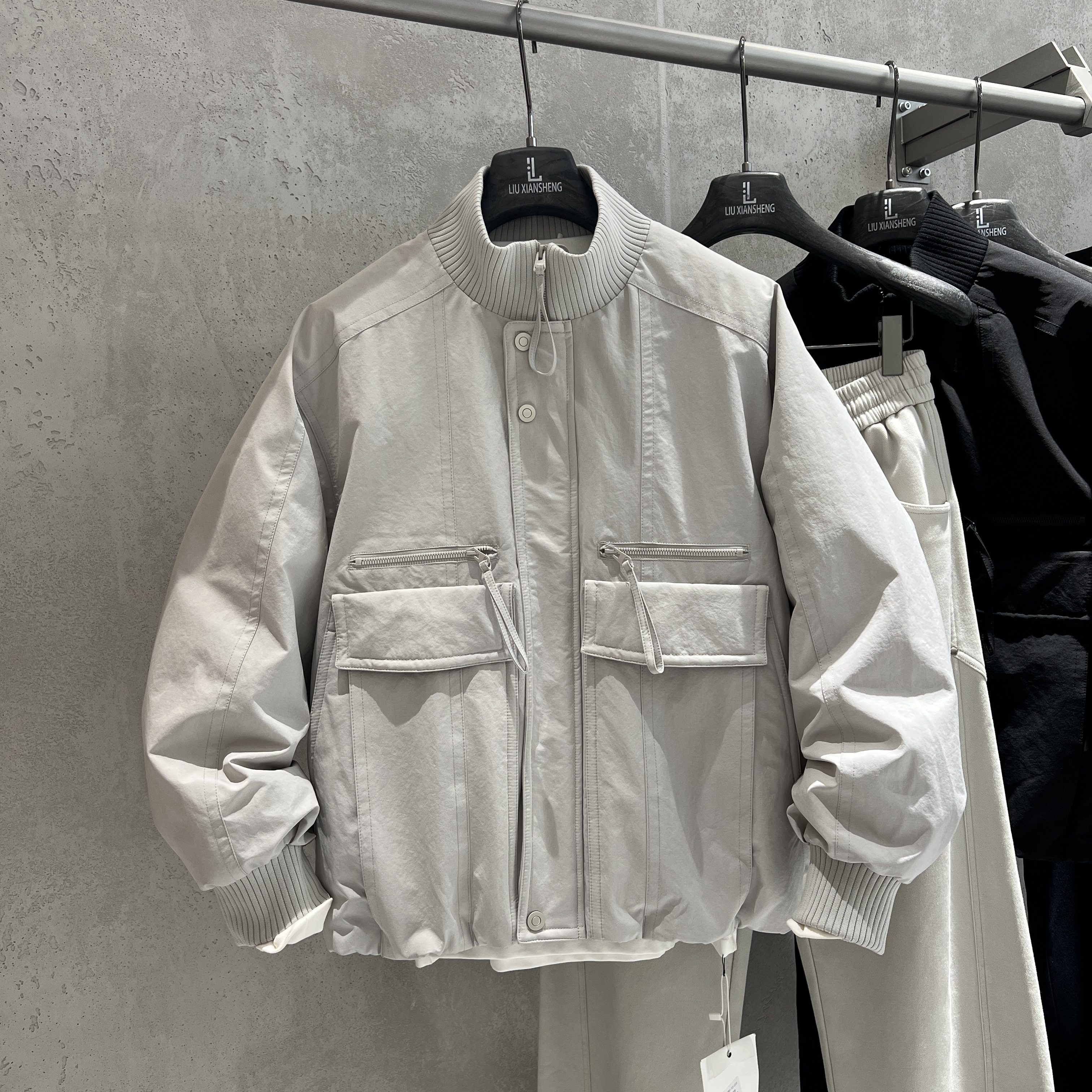 实体同款潮牌纯色工装羽绒服