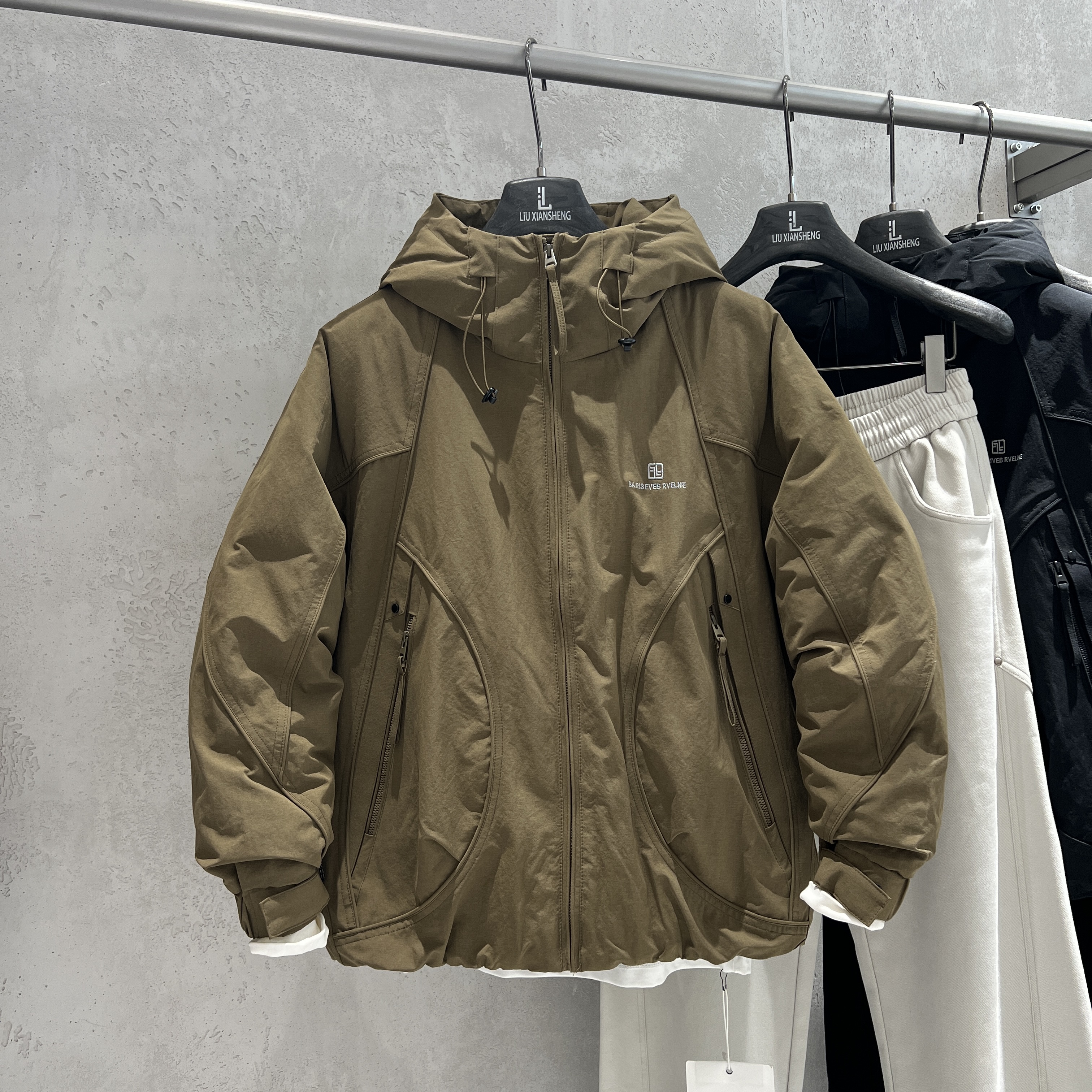 实体同款工装连帽白鸭绒羽绒服