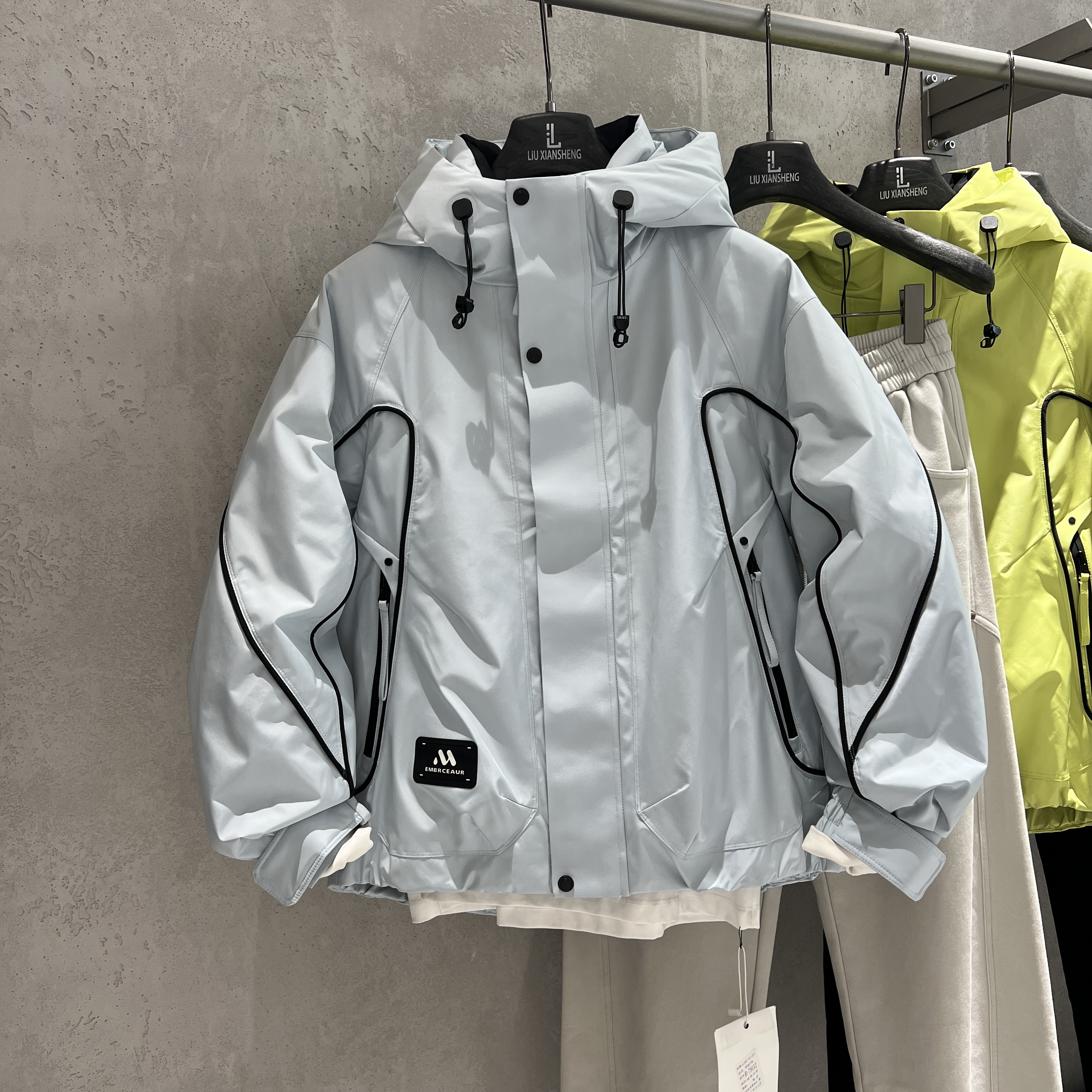 实体同款冬季加厚防寒情侣羽绒服