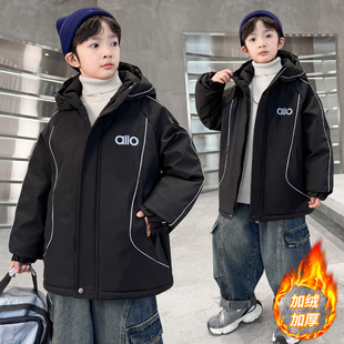男童秋冬加绒外套洋气儿童冬季加厚冲锋衣中大童男孩派克棉服潮酷