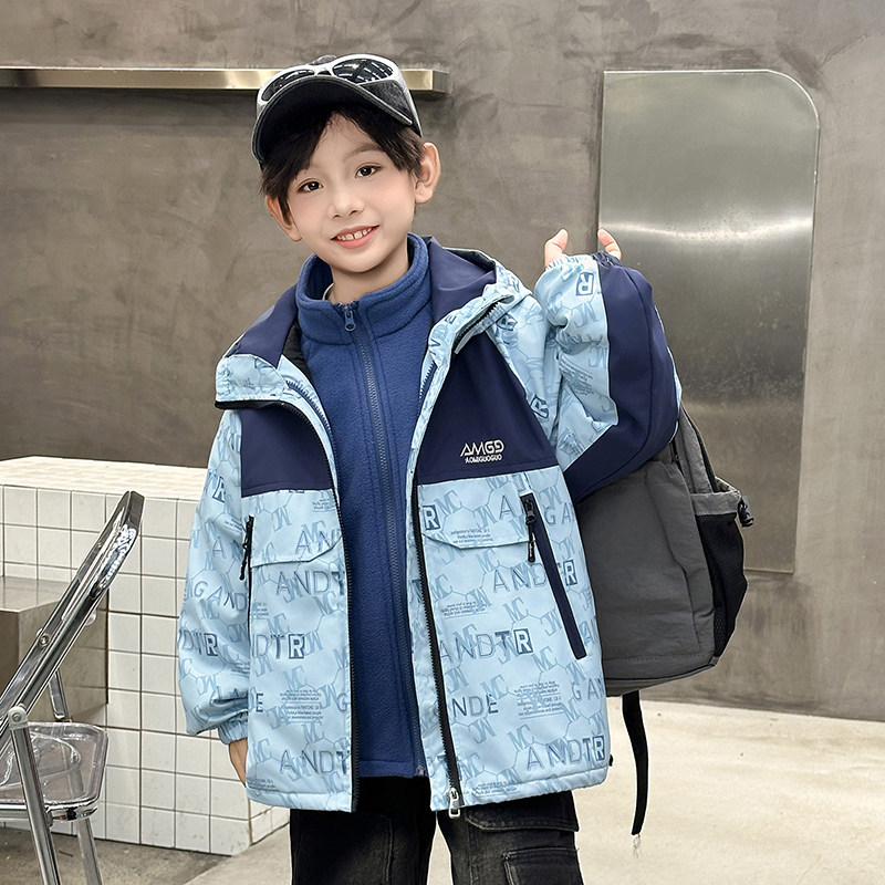 男童冲锋衣外套秋冬款洋气儿童冬装夹棉加厚风衣中大童可拆三合一