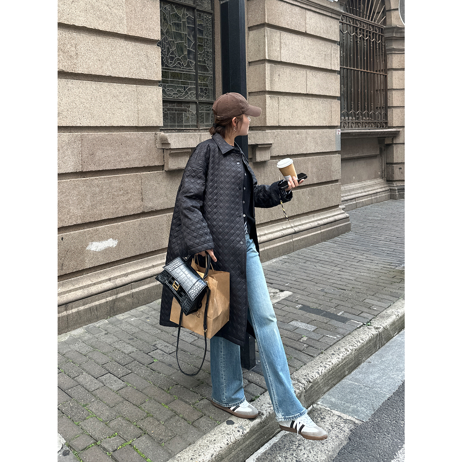 菱格绗缝中长款轻薄棉服