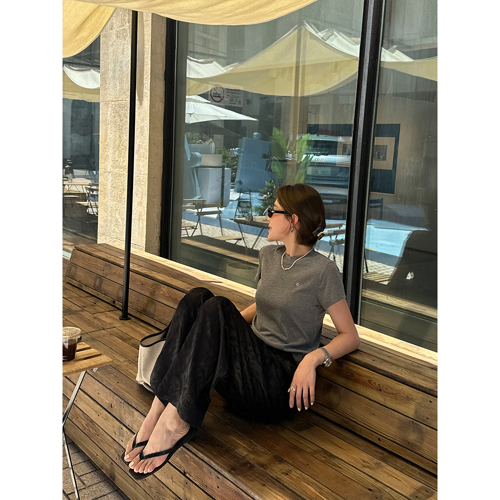 YANGLE_正肩短袖t恤女2025年新款夏季修身莱赛尔纯色刺绣圆领上衣