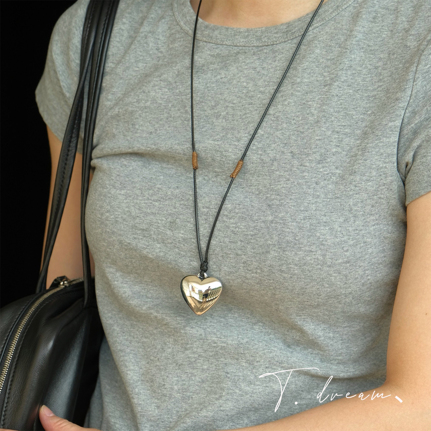 nicedream简约黑绳爱心毛衣链