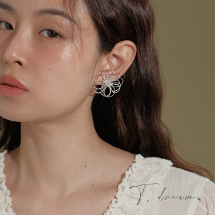 《晚睡莲》法式镂空线圈花朵耳环女小众设计高级耳饰耳钉2026新款