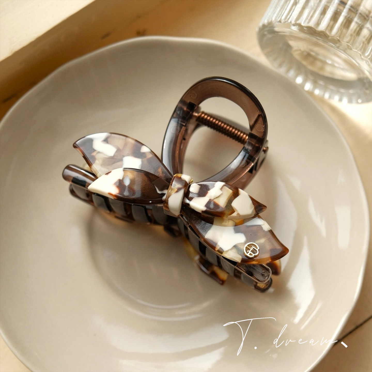 《花园下午茶》法式复古琥珀纹小抓夹鲨鱼夹盘发卡后脑勺半扎发夹,饰品/流行首饰/时尚饰品新,发饰,淘宝优惠券,粉丝福利购,淘宝优惠卷