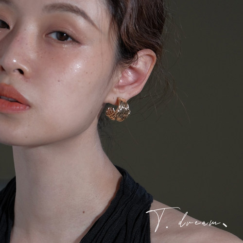 nicedream小众镂空设计半圈耳环