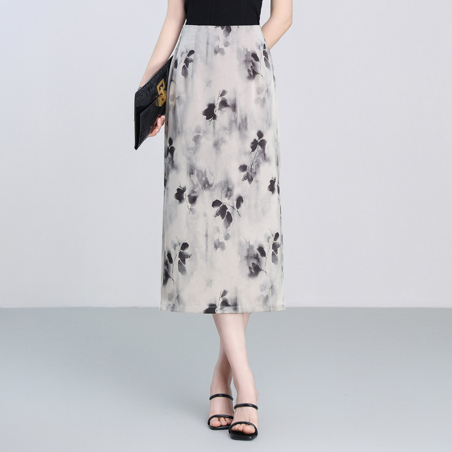 高级感印花半身裙女2026春夏新款包臀高腰显瘦松紧腰中长裙直筒裙