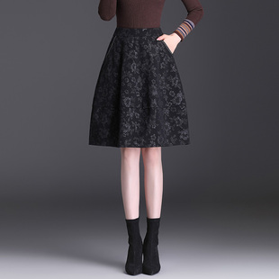 秋季短款花朵灯笼裙女2025新款显瘦半身裙a字蓬蓬花苞裙气质中裙