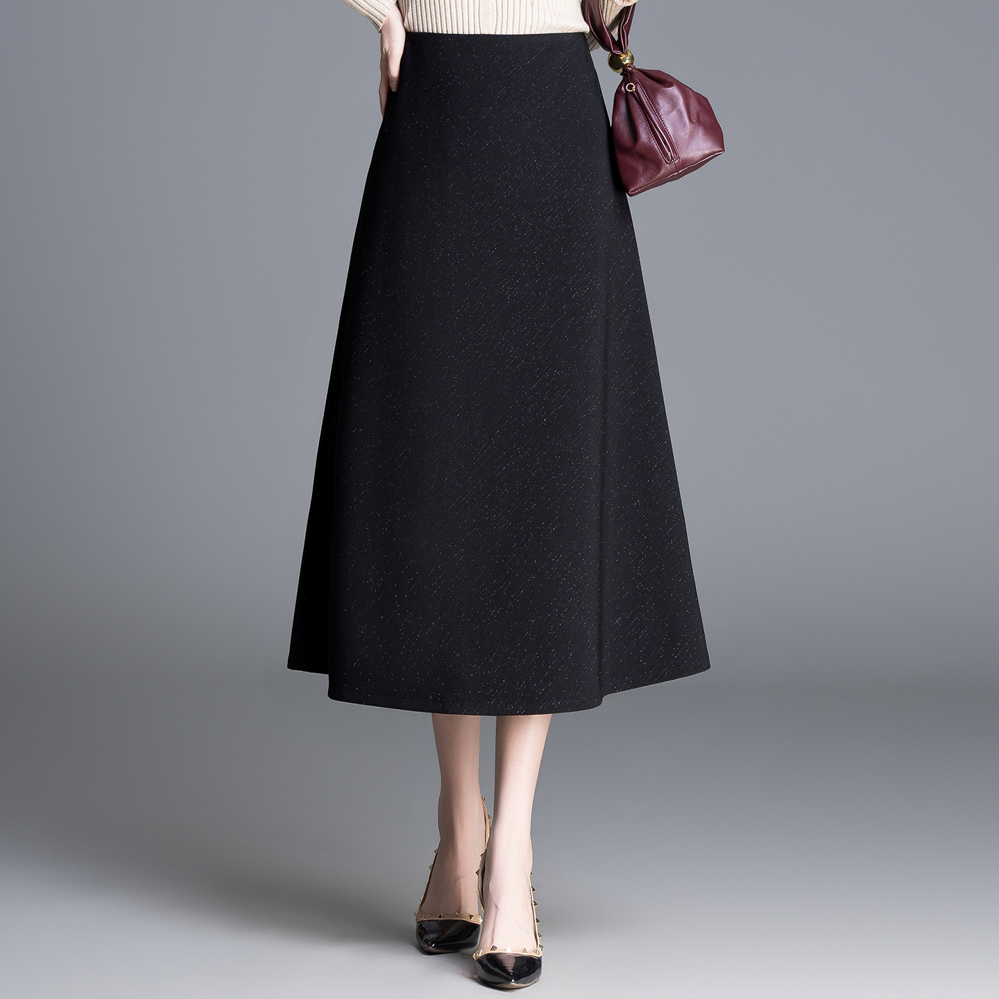 黑色显瘦a字半身裙女春季2026新款高腰垂感通勤中长款气质伞裙子