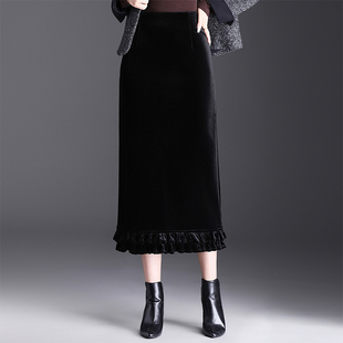 黑色加绒金丝绒包臀半身裙女秋冬2025新款显瘦中长款花边直筒裙子