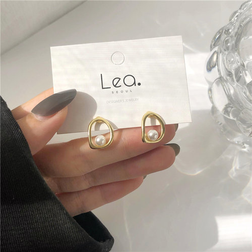 银针网红新款潮小巧风珍珠耳环