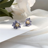 耳钉个性 S925银针 立体感双层花朵珍珠花蕊夏季 小巧少女耳环B375