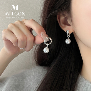 珍珠耳环女小众设计感高级耳坠耳钉2023新款爆款秋冬气质简约耳扣