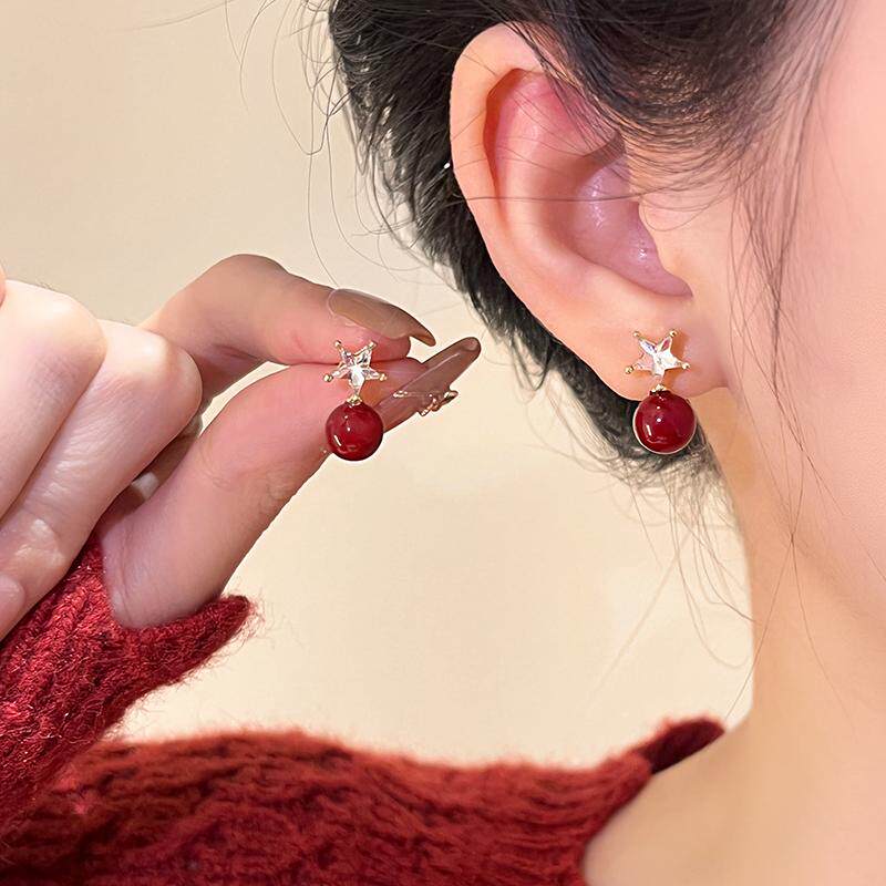 五角星酒红色耳钉女2024年新款爆款简约秋冬新年喜庆百搭耳饰耳环