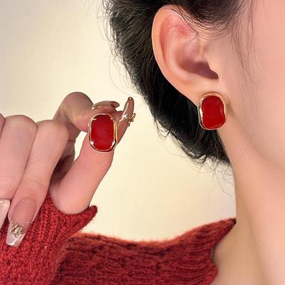 红色方形几何滴釉彩金耳钉