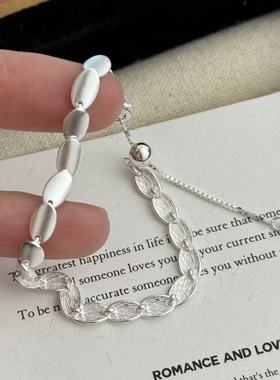 S925银时尚简约款鱼鳞叶片手链