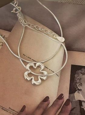 眼观S925银镂空小花朵项链