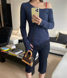 RARELY 斜襟露肩修身卫衣 藏蓝色/石灰白