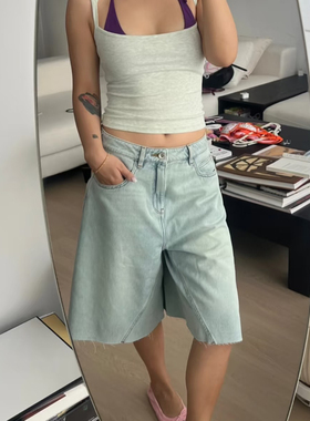 RARELY  水洗浅蓝A型牛仔7分裤 水洗浅蓝