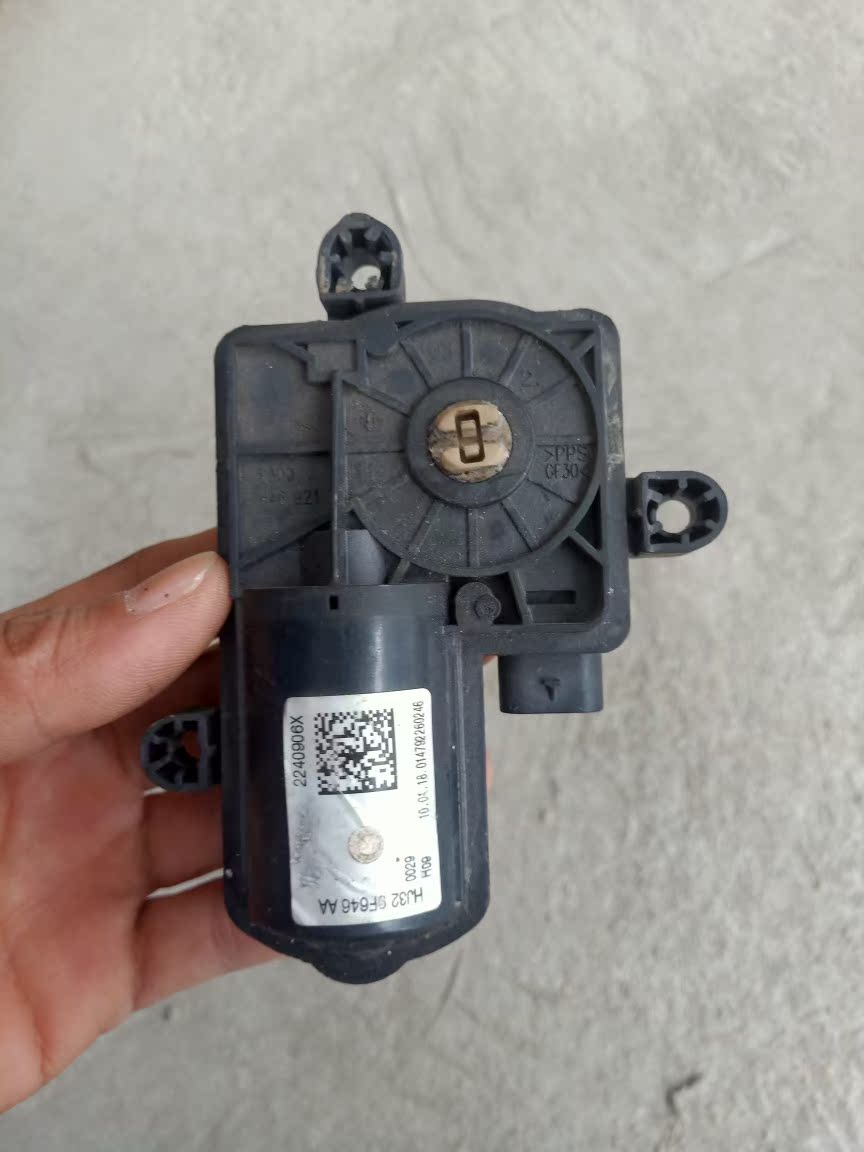 奥迪S3S4S5S6S7S8RS6RS7A8Q7排气管阀门电机马达电磁阀伺服二手拆