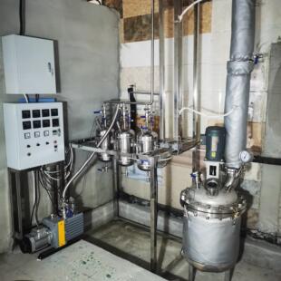 源头厂家实验室精馏塔不锈钢精馏塔分馏提纯器反应精馏设备