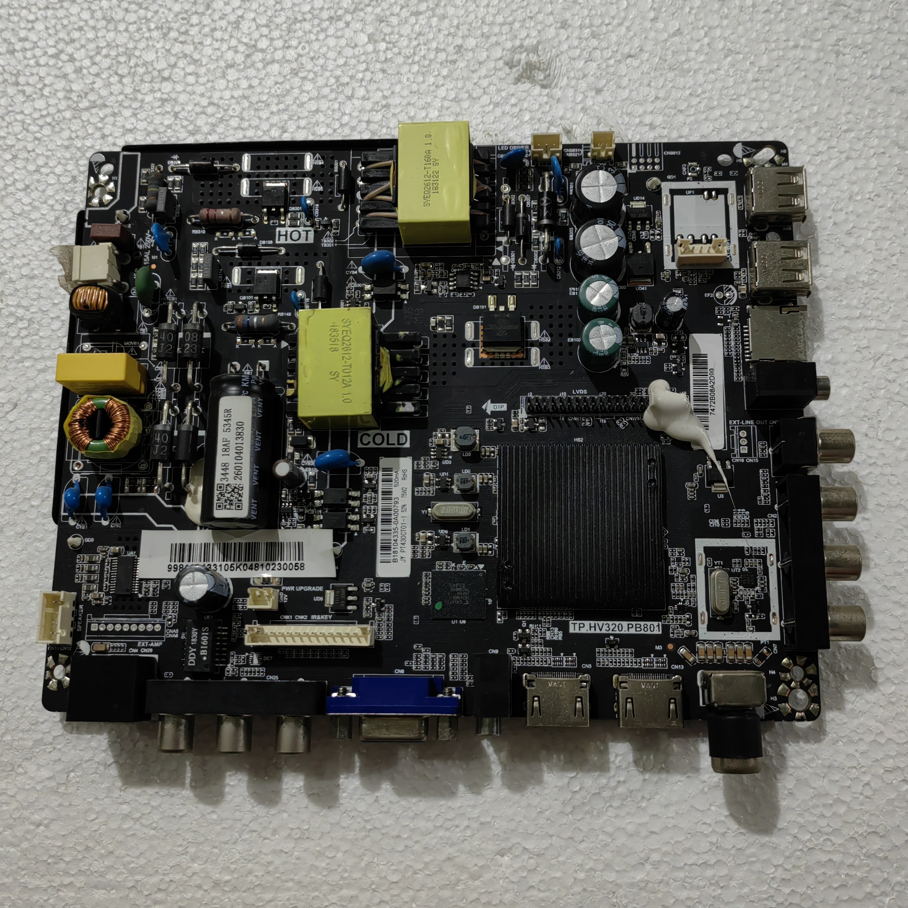 原装LED32寸液晶电视主板TP.HV320.PB801配屏LC320DXY SK A1测好